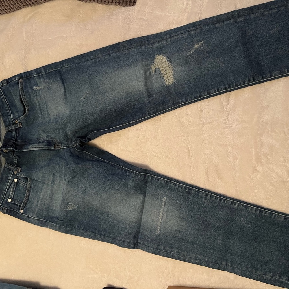 Uniqlo Blue Relaxed Jeans with Vintage Fading